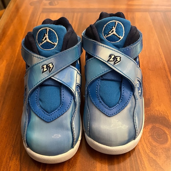 Nike AirJordan Retro 8 Snowflake Edition Toddler Shoes - Picture 3 of 10